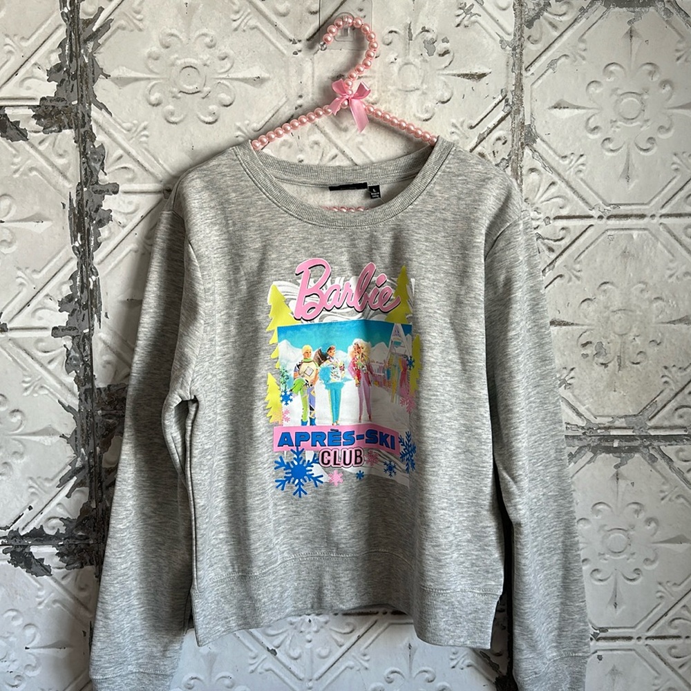 Barbie apres-ski club sweatshirt